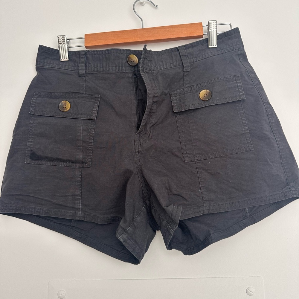 Vuori Charcoal Cargo Shorts for Women